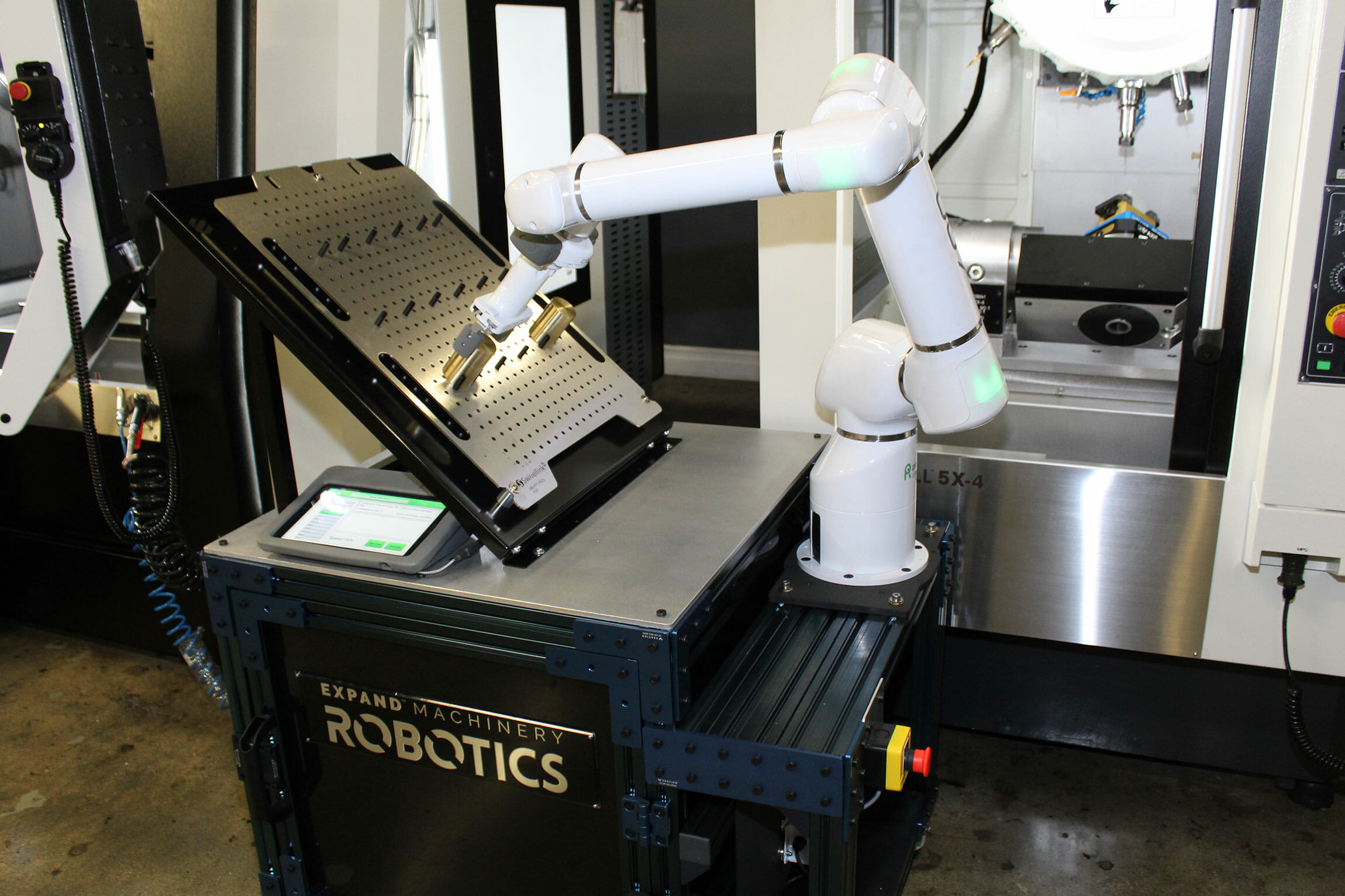 Expand Machinery - Robotics Showroom - Image 2